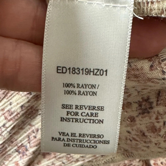 En Créme babydoll boho dress long sleeve, square neck, tiered, floral sz small - Picture 10 of 13